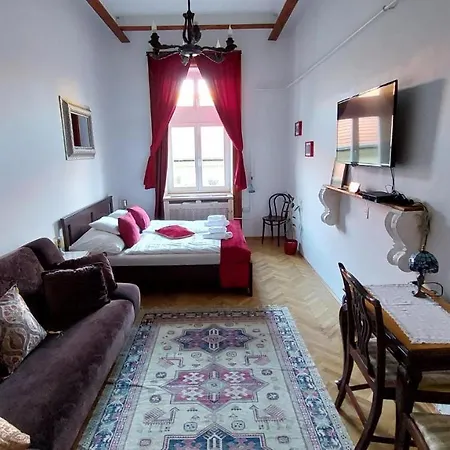 Classical In The Old Pest